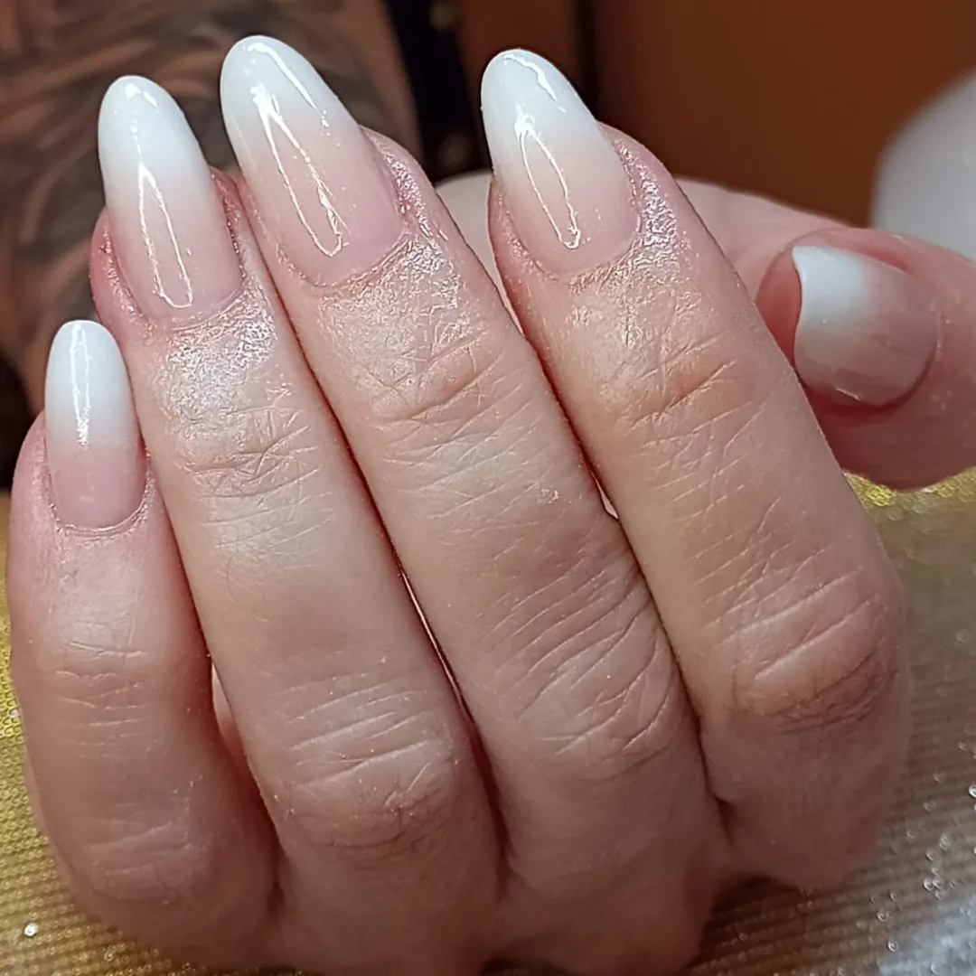 Manicure e Nail Art no Vilas do Atlântico | Estação de Beleza Vilas